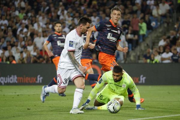 Messi lần đầu lập cú đúp tại Ligue 1: Cán mốc chưa từng có, không ai sánh bằng