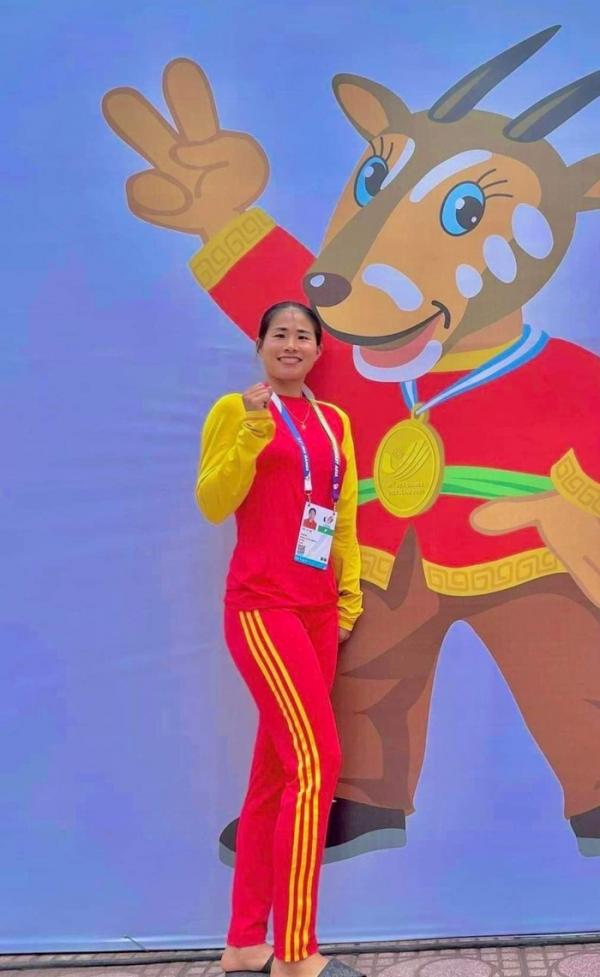 Từ phụ hồ đến nhà vô địch SEA Games 31: Rạng ngời vẻ đẹp người phụ nữ Việt Nam!