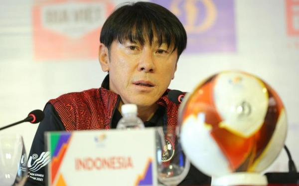 HLV Shin Tae-yong tiết lộ chiến thuật giúp U23 Indonesia đánh bại U23 Myanmar