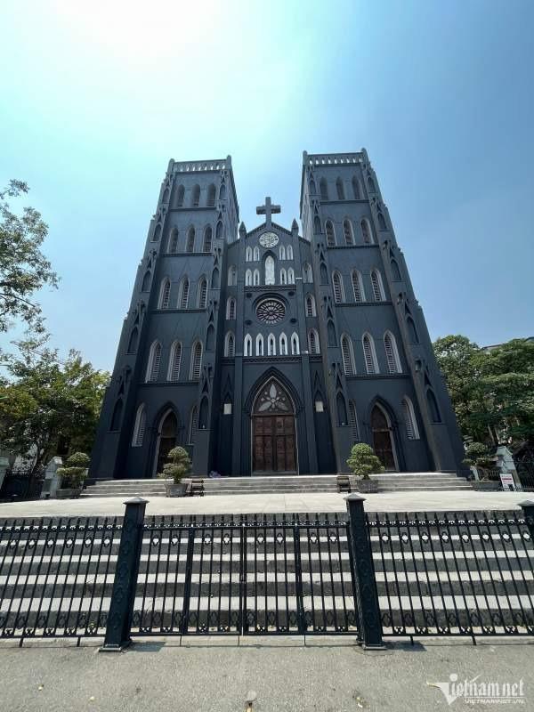 Nhà thờ Lớn Hà Nội “đẹp nguyên vẹn” qua 4 lần “thay da đổi thịt”