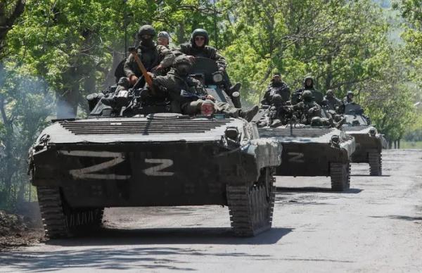 Ông Zelensky nói tình hình ở Donbass xấu đi, Nga tính “giải cứu” tài phiệt Ukraine