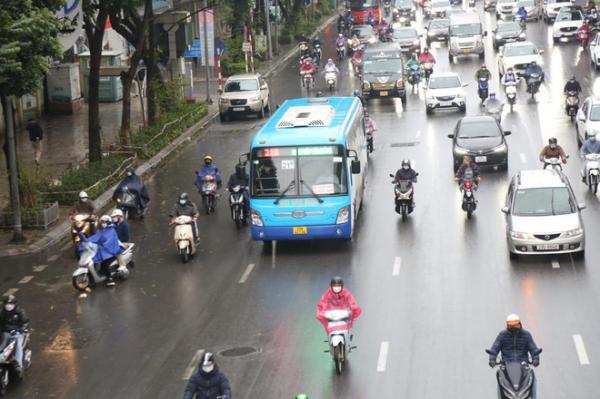 Hà Nội phủ rộng xe buýt về Thường Tín, Gia Lâm và Đại học Quốc gia tại Hòa Lạc