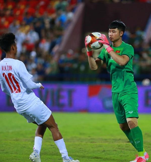 Các cầu thủ có chiều cao từ 1,80 m của U23 Việt Nam