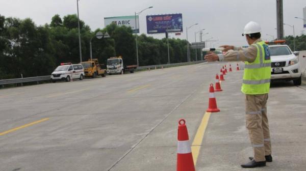 Toàn cảnh xử lý xe cố tình dừng đỗ tại làn ETC cao tốc Hà Nội - Hải Phòng