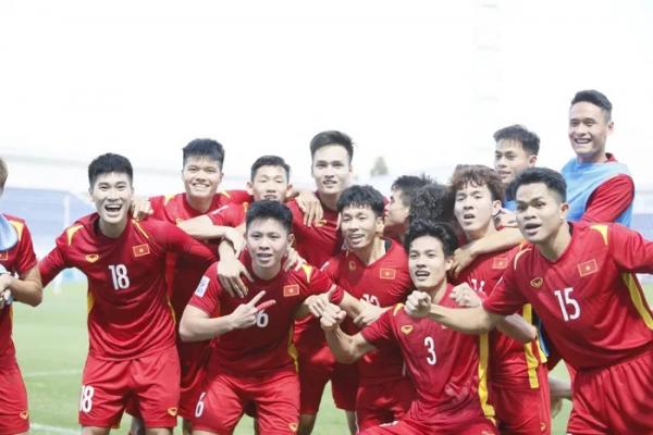 U23 Việt Nam được “tiến cử” đá V-League