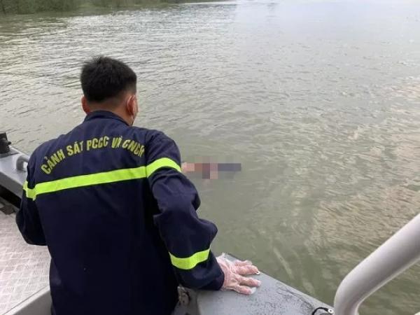 Liên tiếp phát hiện 2 th‌i th‌ể nam, nữ trôi dạt trên sông