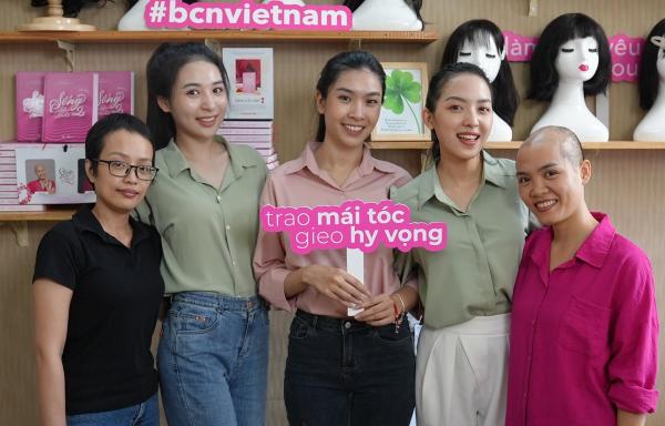 Miss World Vietnam: Thí sinh cắt phăng tóc ủng hộ bệnh nhân ung thư