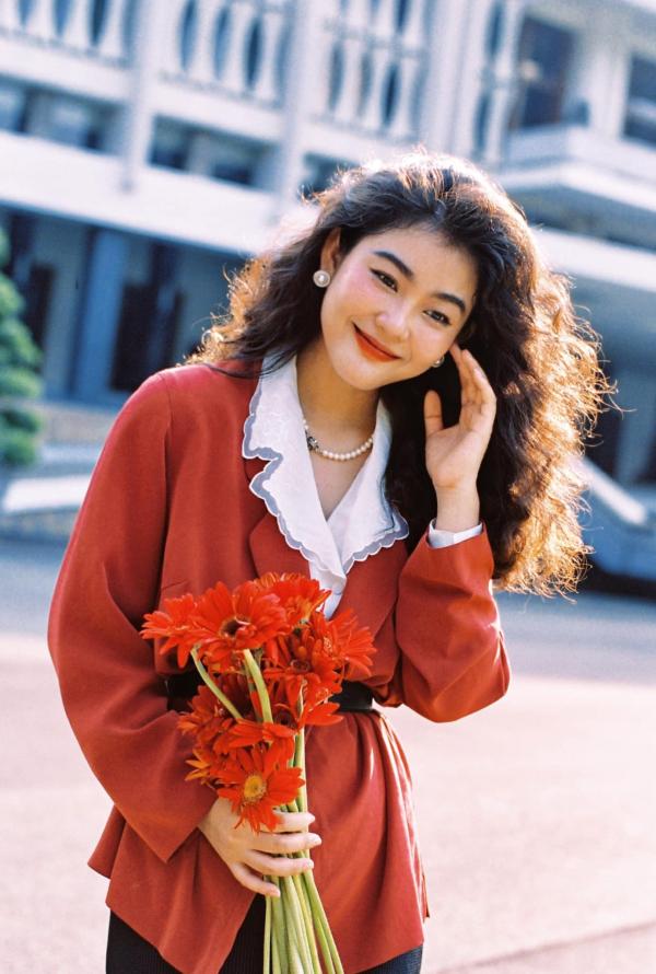 2 cô gái Nha Trang, Sài thành có vẻ đẹp như hoa khôi thập niên 90 gây ngỡ ngàng