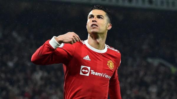 Đằng sau sự biến mất của Ronaldo ở MU