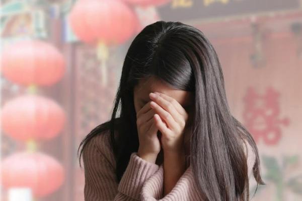 Trung Quốc bắt ông bố gả con gái thiểu năng 3 lần để lừa tiền sính lễ