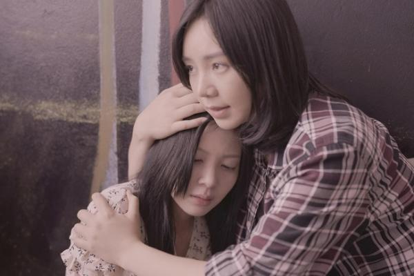 Phim nối sóng Thương ngày nắng về: “Cô gái sửa xe” Quỳnh Kool khiến 3 chàng trai si mê?