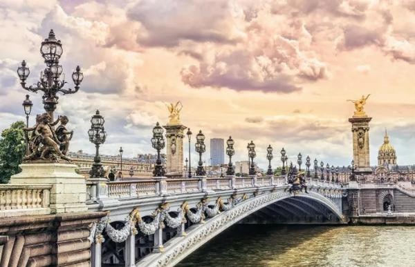 8 cây cầu được trang trí công phu trên thế giới