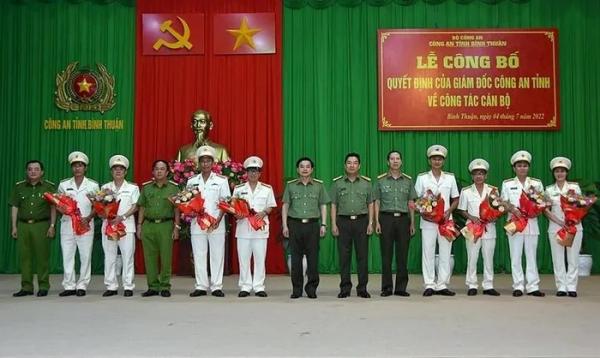 Bổ nhiệm, điều động, giao nhiệm vụ cho 8 sĩ quan Công an Bình Thuận