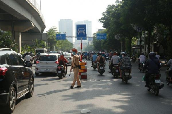 Phân làn phương tiện đường Nguyễn Trãi: Nên duy trì và mở rộng nhiều tuyến đường khác
