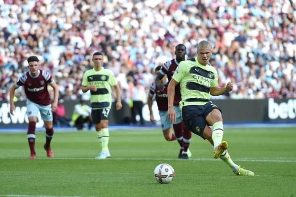 5 điểm nhấn West Ham 0-2 Man City: Pep bốc hỏa; “Jack 100 củ” vật lộn