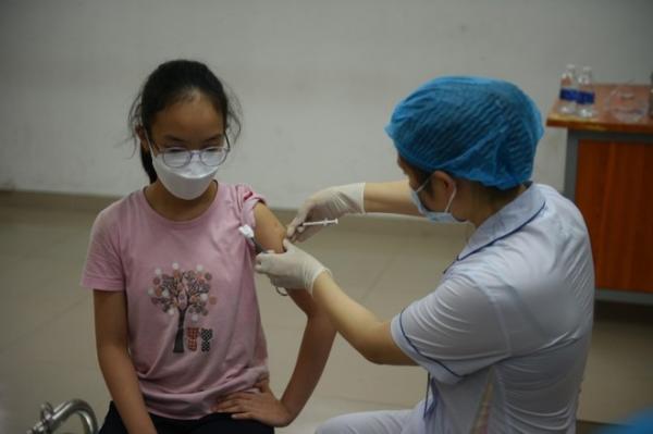 Chủ tịch Hà nội yêu cầu tiêm vaccine Covid-19 cho trẻ em 5 đến 12 tuổi xong trong tháng 8-2022
