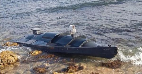 Nga phát hiện “phương tiện không người lái tự phát nổ” của Ukraine trôi dạt vào bờ