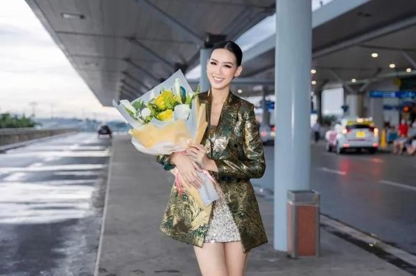 Bảo Ngọc mang 125kg hành lý lên đường thi Miss Intercontinental 2022