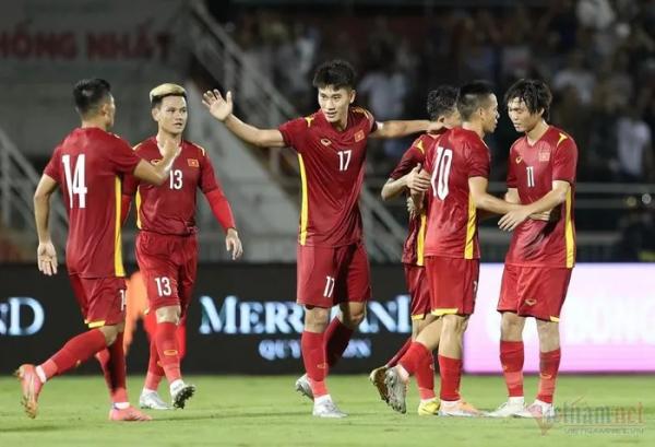 Tuyển Việt Nam: HLV Park Hang Seo sẽ tạo vận tốt AFF Cup ra sao