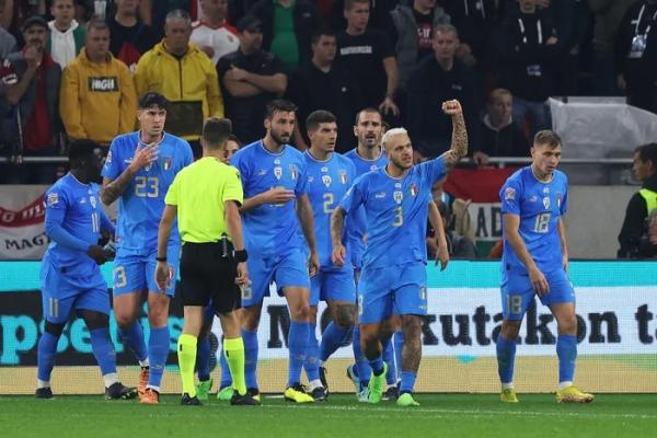 Italy chiến thắng, Mancini vẫn cay đắng vì World Cup