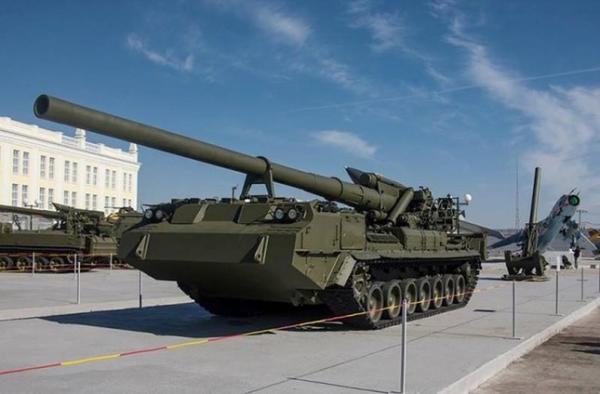 Pháo tự hành 2S7M Nga liên tiếp dội hỏa lực vào căn cứ điểm Ukraine