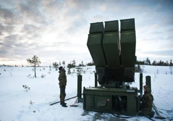 Lầu Năm Góc phủ nhận đã chuyển tên lửa phòng không NASAMS cho Ukraine
