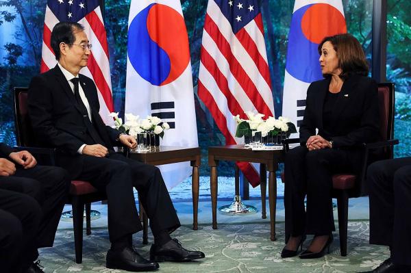 Phó Tổng thống Mỹ tới Hàn Quốc: Để trấn an, thêm hàn gắn