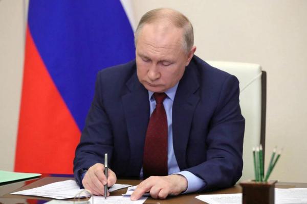 Sau Donetsk và Luhansk, ông Putin công nhận thêm 2 tỉnh Ukraine là “lãnh thổ có chủ quyền độc lập”