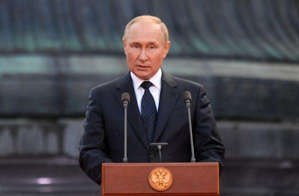 Tổng thống Putin ra lệnh cấm một số xe tải phương Tây quá cảnh qua Nga