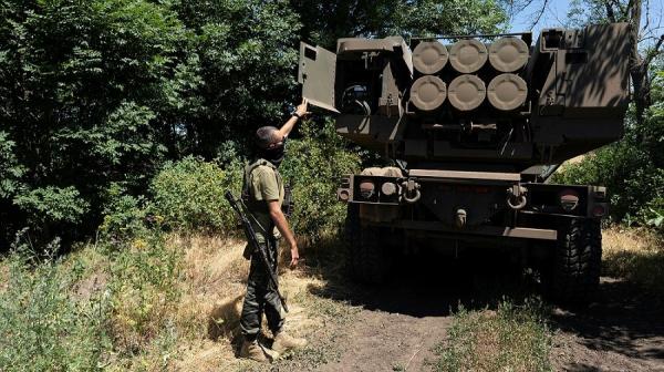 Quân đội Ukraine giành lợi thế ở Luhansk, một quốc gia Arab tham gia cung cấp “hỏa thần” HIMARS cho Kiev