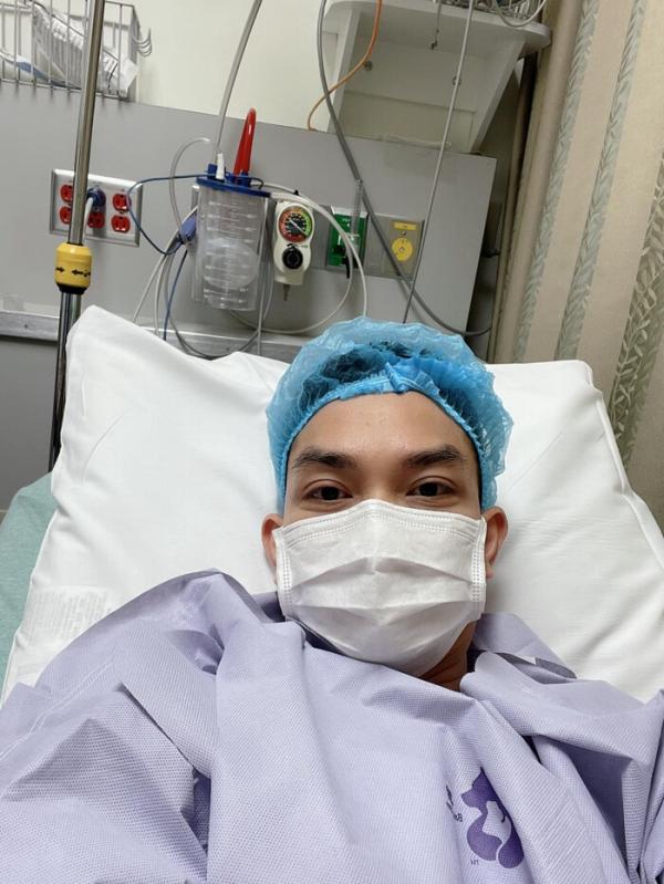Một ca sĩ Vbiz phát hiện khối u ở cổ phải phẫu thuật, Đàm Vĩnh Hưng và nhiều sao Việt cầu bình an