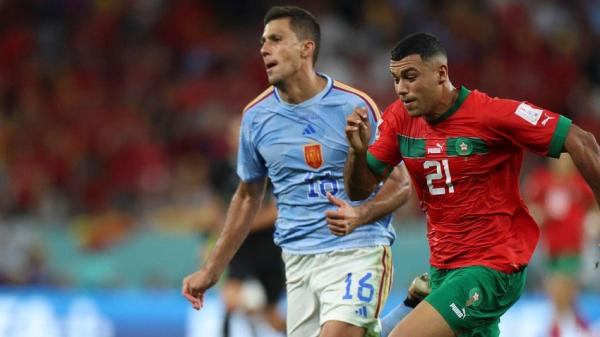 “Cầu thủ Morocco đá bóng như con nít”
