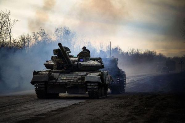 Dồn lực tấn công thành phố Bakhmut, Nga có “chặt đôi” được tuyến phòng thủ của Ukraine