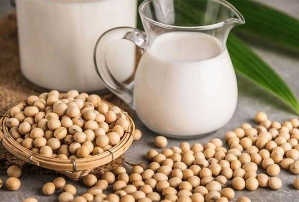 Sữa đậu nành “ngon - bổ - rẻ” nhưng có 6 kiểu người không nên uống dù chỉ một ngụm