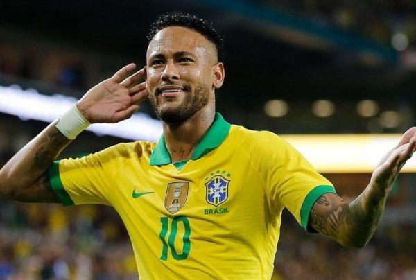 Ronaldo “béo” khuyên Neymar cách tránh chấn thương trong trận gặp Croatia
