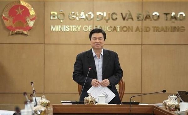 Thứ trưởng Bộ Giáo dục và Đào tạo Nguyễn Hữu Độ bị khiển trách