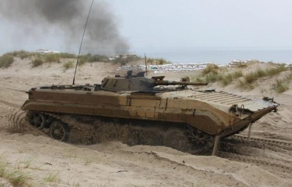 Bộ binh thiết giáp Ukraine mai phục, phá hủy 4 xe bọc thép Nga