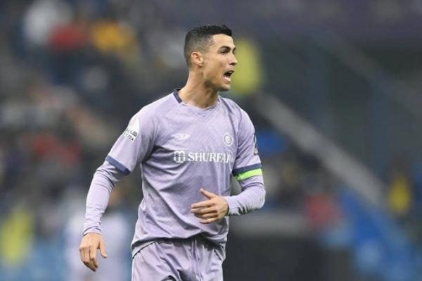 Cổ động viên Saudi Arabia có hành động sỉ nhục C.Ronaldo