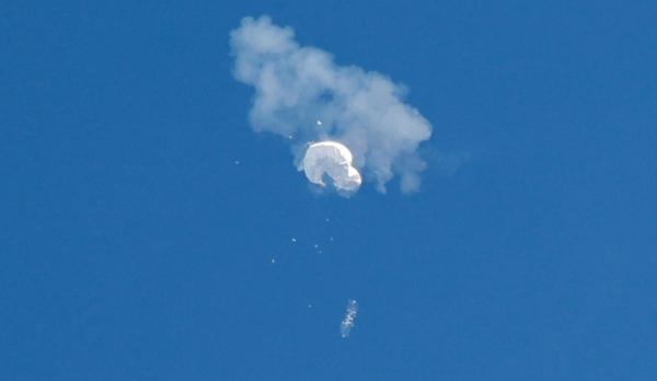 Nhân chứng kể cảnh tượng “điên rồ” khi khinh khí cầu bị bắn hạ