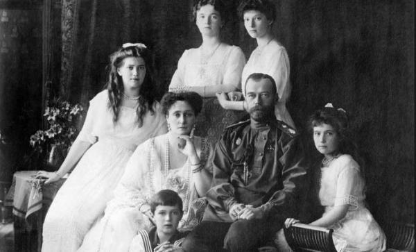 Đồn đoán gây choáng về gia đình Sa hoàng cuối cùng của Nga