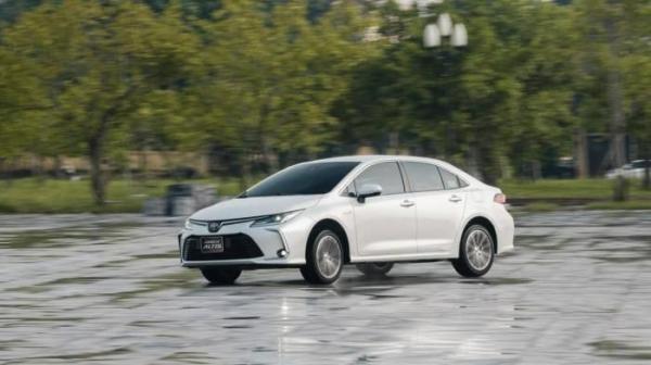 Vì sao xe hybrid của Toyota đạt doanh số ấn tượng?