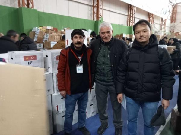 Người Việt ở Thổ Nhĩ Kỳ quyên góp, hỗ trợ khắc phục hậu quả động đất