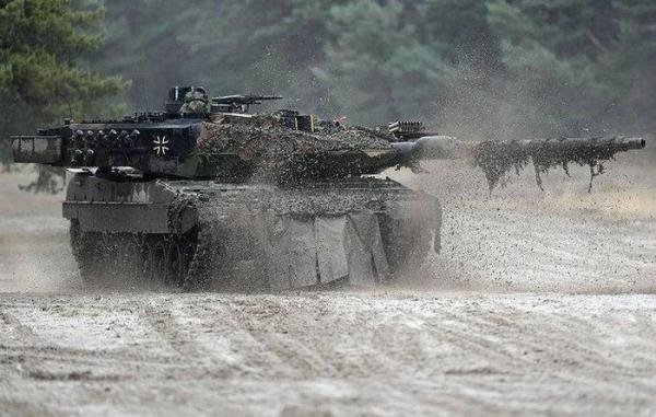 Tiểu đội Leopard 2A4 từ Ba Lan “đổ bộ” Ukraine trong tuần này