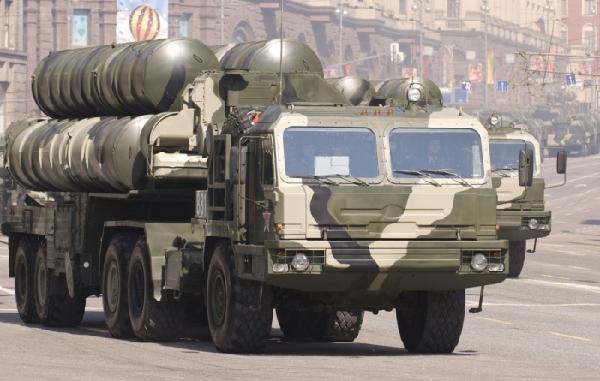 Nga bị “bó chân” vì xung đột ở Ukraine? NATO gạt “phàn nàn” của Moscow về đạn chứa uranium nghèo