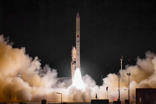 Israel phóng vệ tinh do thám quân sự Ofeq-13 lên quỹ đạo