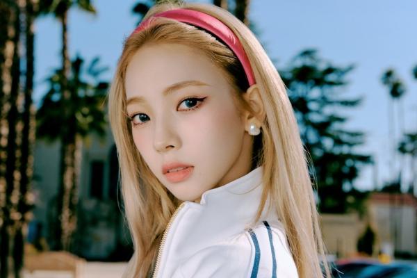 Nữ thần tượng Karina từng nản lòng vì bị chỉ trích