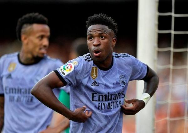 Eto’o, Vinicius và 17 năm bị phân biệt chủng tộc ở Liga