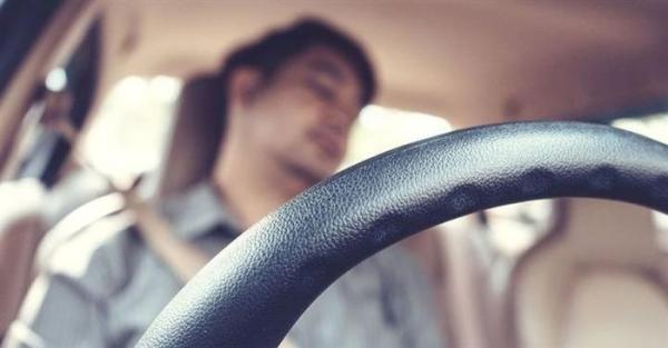 Nguy cơ sức khỏe khi mở điều hòa ô tô để ngủ