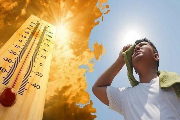 Nắng nóng, nhiệt độ cao: Người có vấn đề về sức khỏe cần giữ an toàn