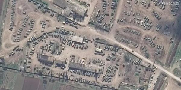 Bãi đậu hàng trăm xe quân sự của Nga bị Ukraine tấn công bằng tên lửa hành trình